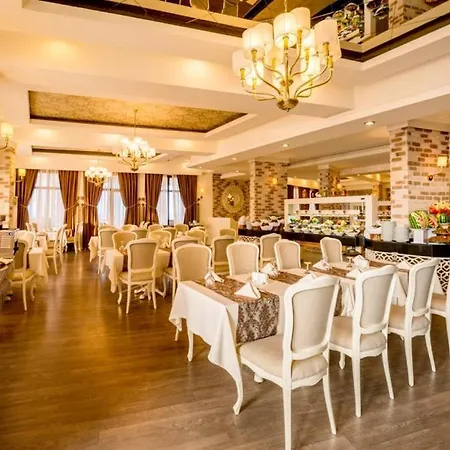 Premium Vuni Palace & & Casino 5* 凯里尼亚